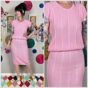 Vintage 1970s Pink Knit Matching Sweater and Skirt 2-Piece Set